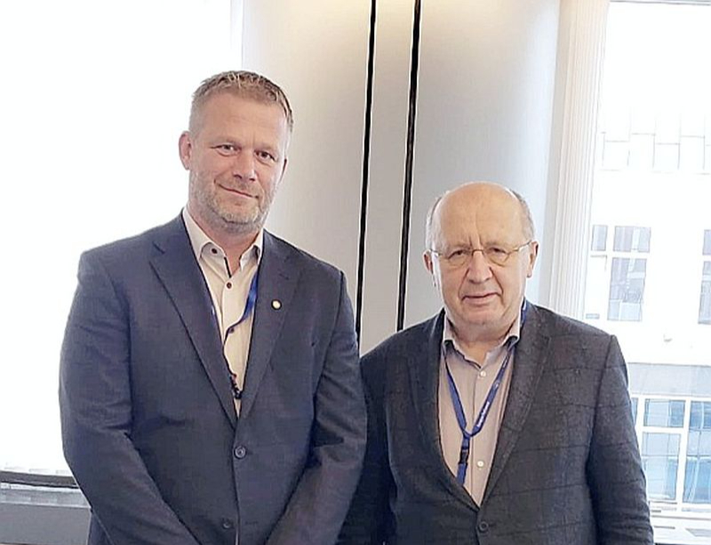 Reinis Pozņaks (no kreisās) pēc tikšanās ar Andrju Kubiļu: "Ir tādas tikšanās, kurās var saprasties arī bez vārdiem, jo situācijas izpratne un redzējums pilnībā sakrīt!"