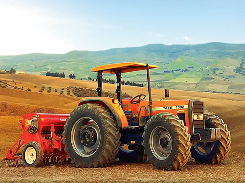 TAFE traktors.