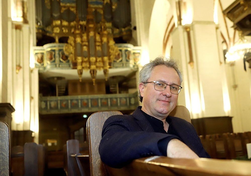 Aigars Reinis: "Pārņemot Rīgas Doma ērģelnieka amatu, nākusi klāt lielā atbildība latviešu ērģeļmūzikas, latviešu ērģelnieku un Rīgas Doma ērģeļu priekšā."