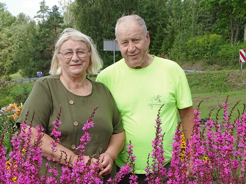 Zemnieku saimniecības "Dāvelnītis" saimnieki Elga un Māris Pickas.