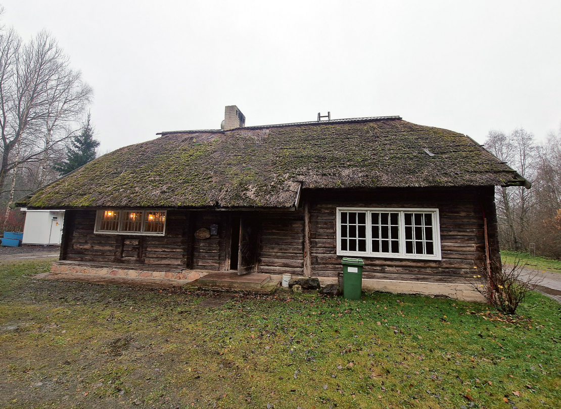 Mednieku kluba "Zirnieki" mednieku māja.