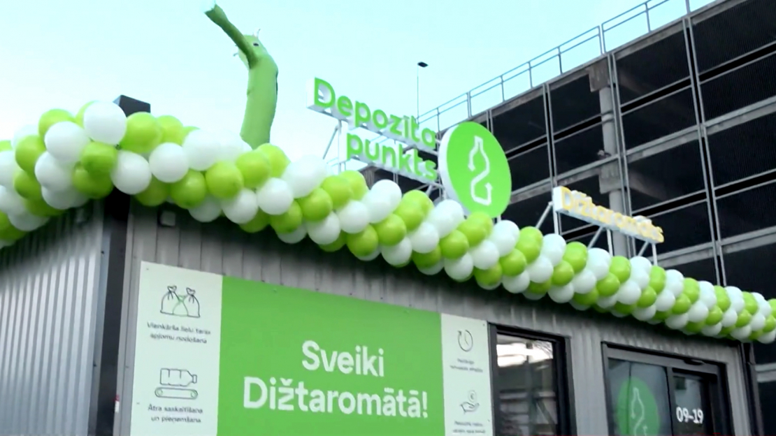 Jaunajā taromātā ir iespējams izbērt lielu taras daudzumu vienlaikus.