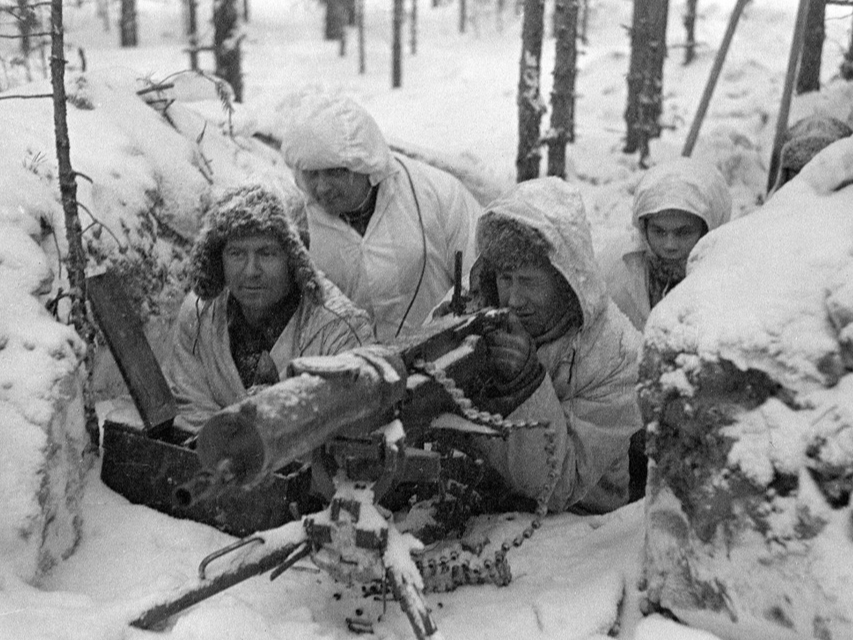 Somu karavīri pie ložmetēja. 1939. gada beigas.