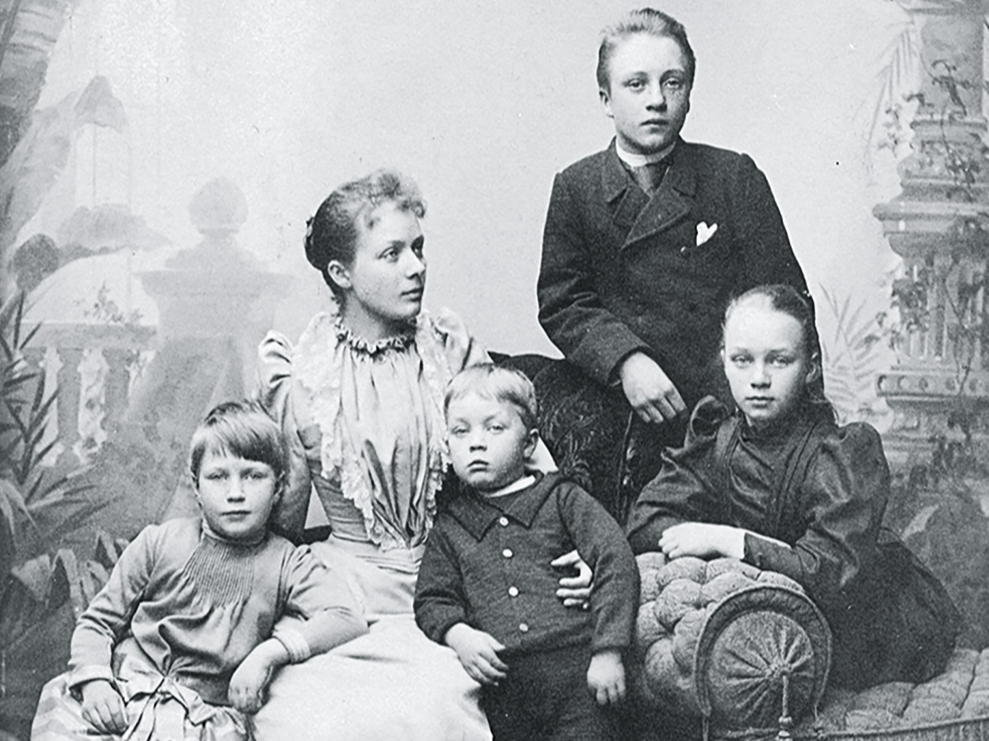 Forselu bērni 1893. gadā, Ellija ir vecākā.