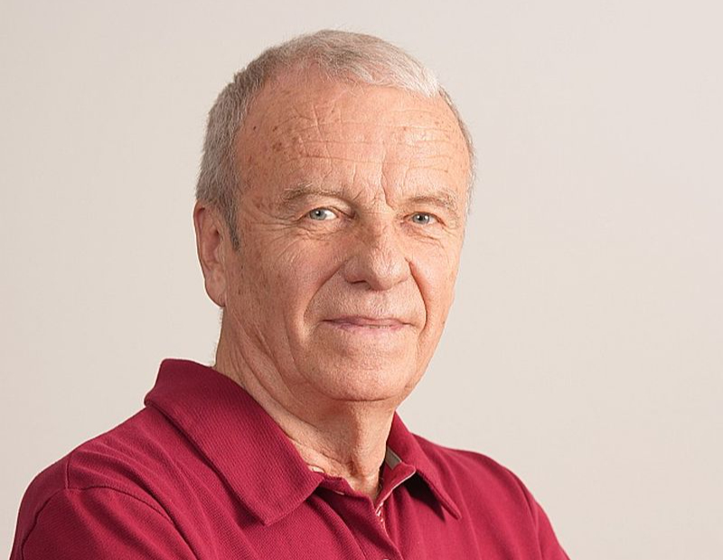 Zigfrīds Markainis šaušanas sportā ir jau 60 gadus. Sākumā kā sportists, bet pēc tam kā Tukuma sporta skolas treneris.