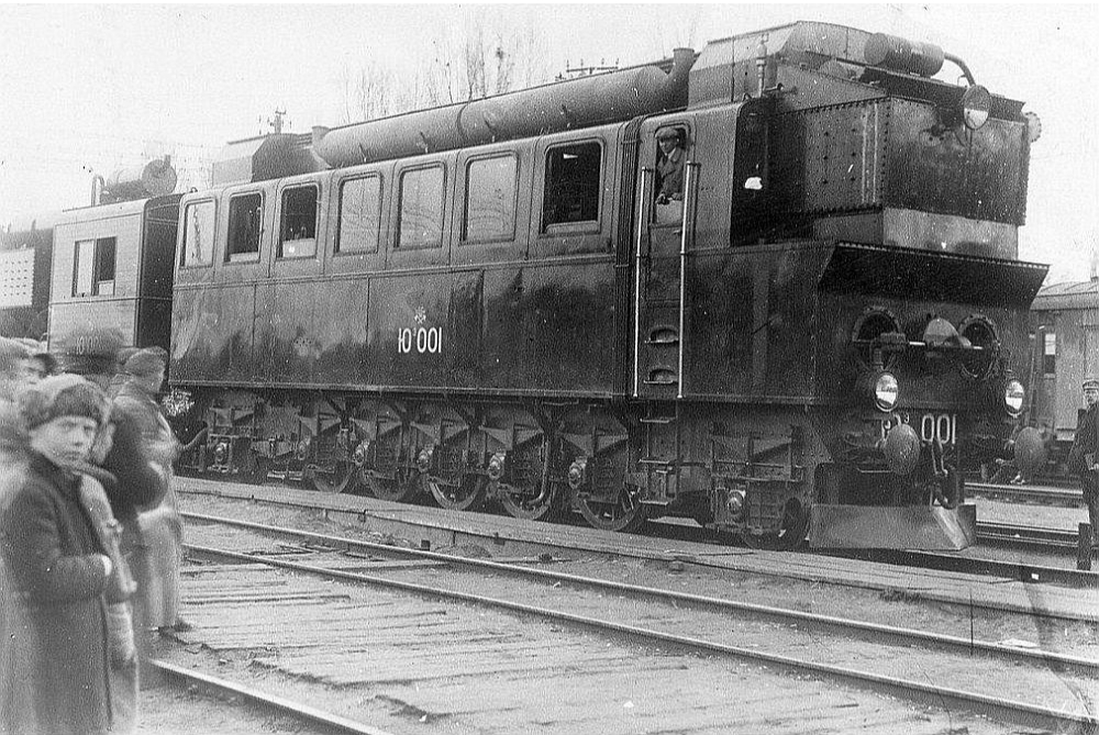Lomonosova dīzeļlokomotīve 1928. gadā Kijivā.