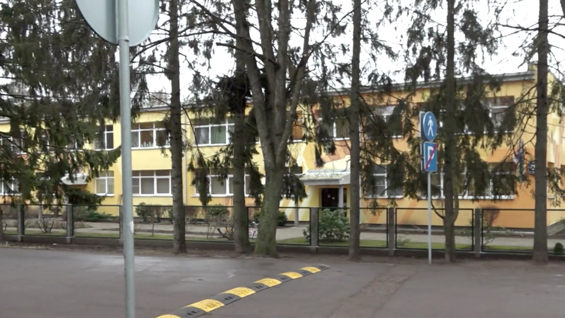 Ātrumvalnis gājējiem.