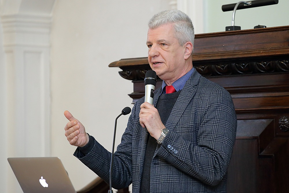 Turcijas Republikas vēstniecības rīkota konference Latvijas Universitātē.