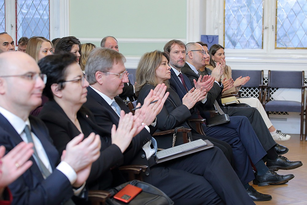 Turcijas Republikas vēstniecības rīkota konference Latvijas Universitātē.