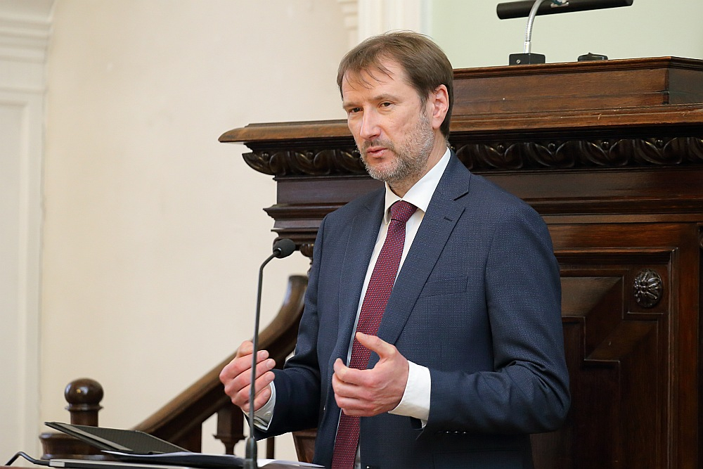 Turcijas Republikas vēstniecības rīkota konference Latvijas Universitātē.