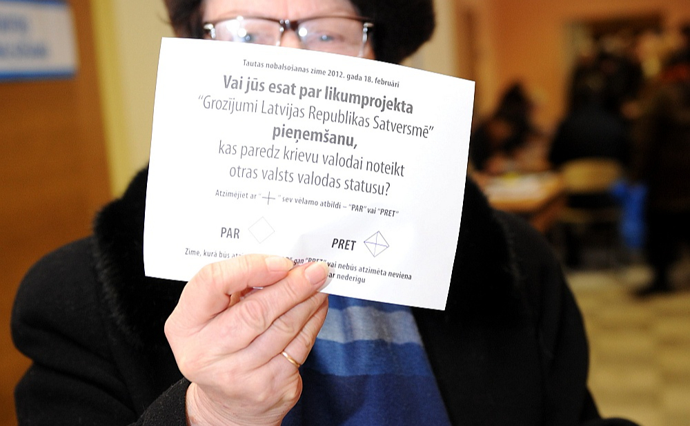 Pirms trīspadsmit gadiem, 2012. gada 18. februārī notika tautas nobalsošana par grozījumiem Latvijas Republikas Satversmē, kas paredzētu krievu valodai noteikt otras valsts valodas statusu. Pret šo priekšlikumu bija 821 722 vēlētāji, to atbalstīja 273 347 pilsoņi. Pēc šī referenduma vairāk neviens nav noticis.