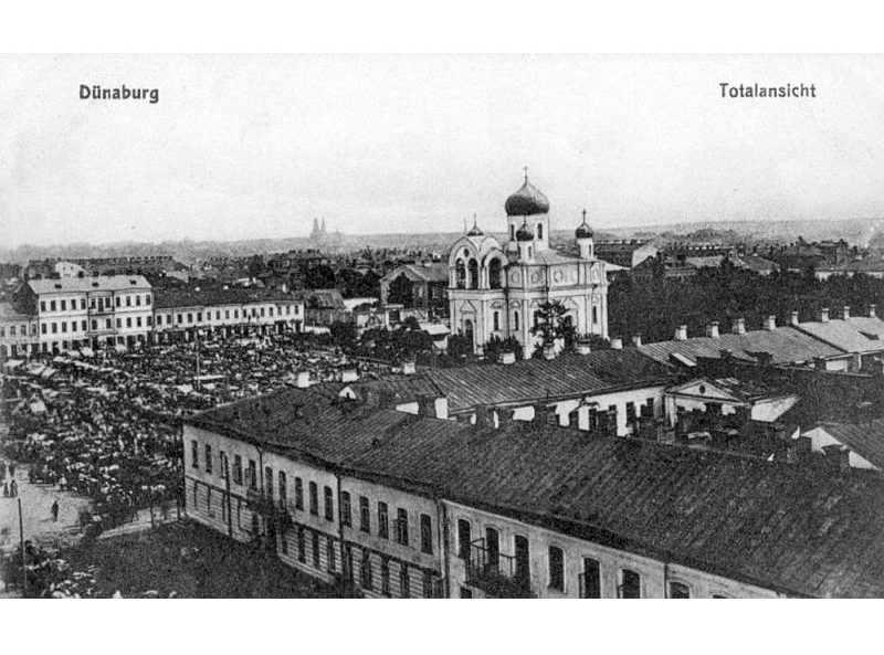 Vienības laukuma vieta 20. gs. sākumā.