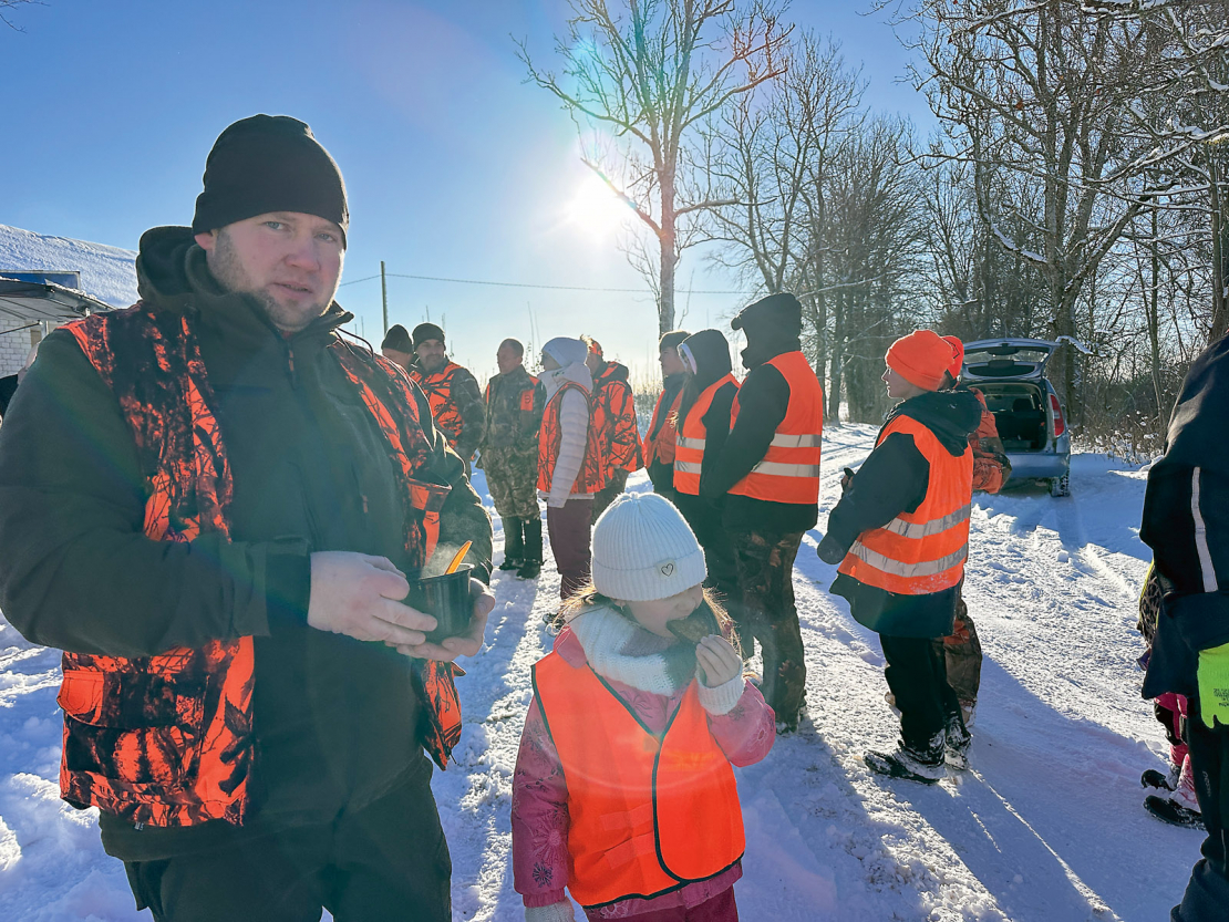 Rīkojot
mednieku
klubos t.s. ģimeņu
medības, ir iespēja
piesaistīt jaunos un
parādīt ģimenei,
kas ir medības.