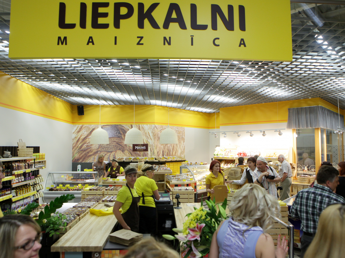 Viena no "Liepkalnu" tirdzniecības vietā.