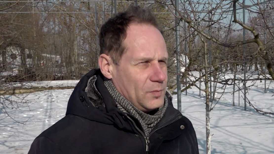 Dārzkopības institūta vadošais pētnieks Edgars Rubauskis.