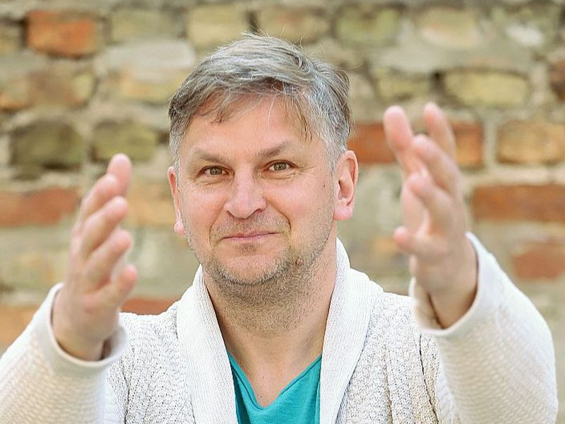 Ints Teterovskis: "Dziesmu svētku biedrība uzskata – lai skola iegūtu akreditāciju, atbilstoši pieprasījumam būtu jānodrošina iespēja visās vecuma grupās darboties koriem."