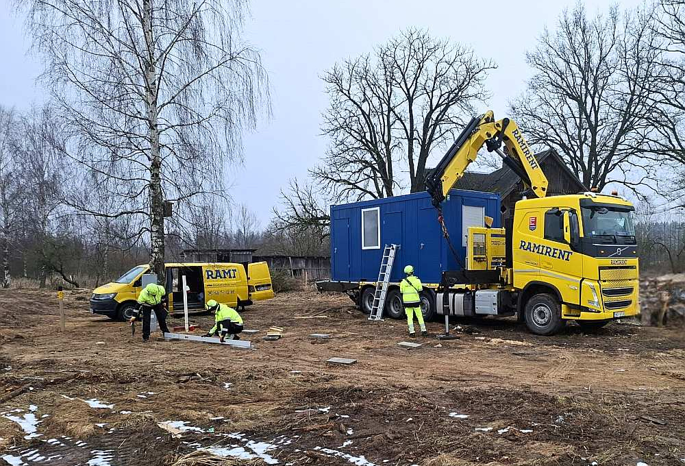 Top pagaidu birojs "Rail Baltica" pamattrases infrastruktūras apkopes punktam netālu no Iecavas.