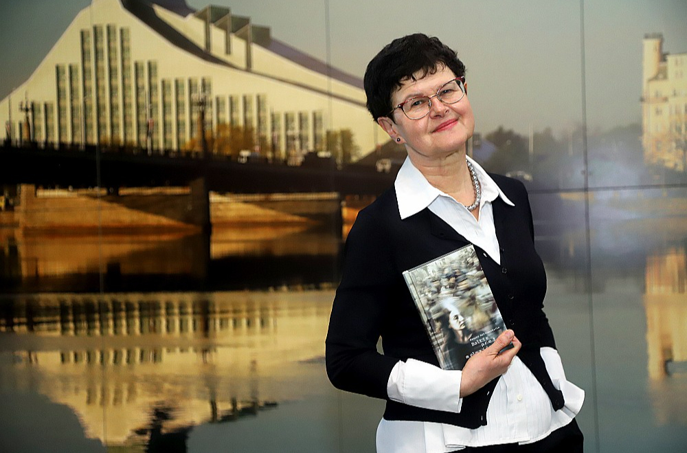 Danute Kalinauskaite: "Savā grāmatā gribēju izstāstīt ne vien dzimtas vēsturi, bet caur dzimtas stāstu parādīt visas valsts, visas zemes vēsturi."