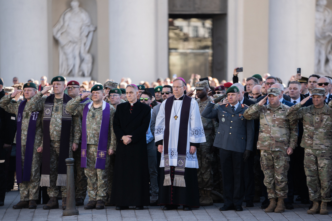Ceremonijā Viļņā atvadās no četriem bojāgājušajiem ASV karavīriem.
