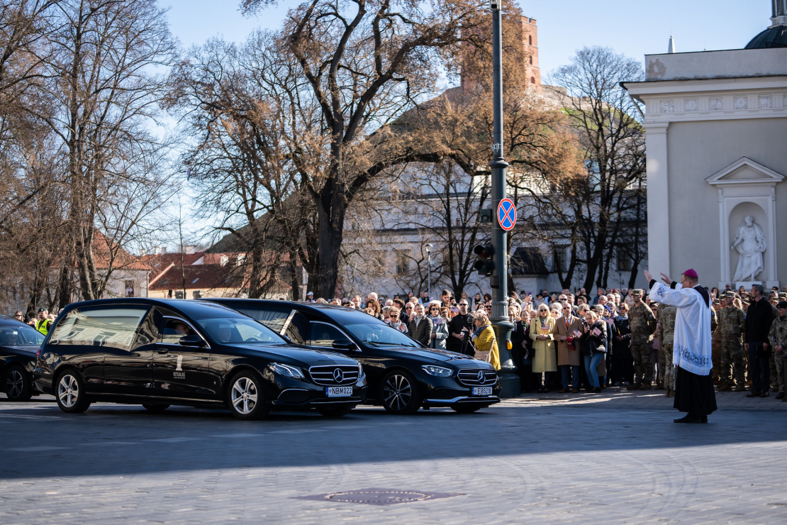 Ceremonijā Viļņā atvadās no četriem bojāgājušajiem ASV karavīriem.