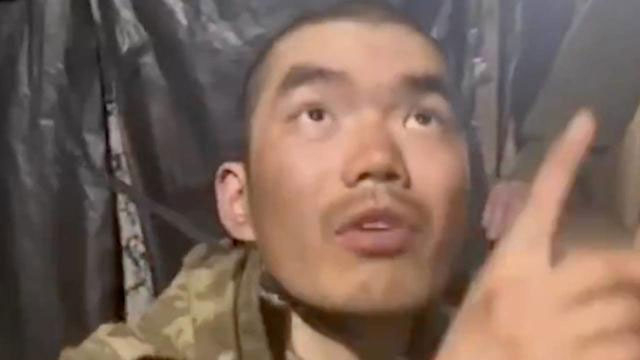 Sagūstītais Ķīnas karavīrs.