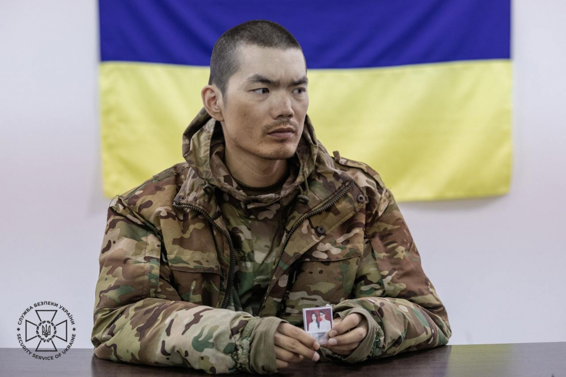 Ķīnas karavīri Ukrainas gūstā.