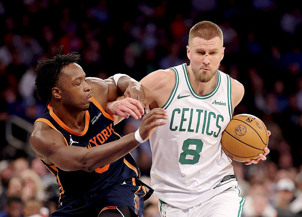 Kristaps Porziņģis un Bostonas "Celtics" var ievilkt elpu pirms titula aizstāvēšanas cīņu sākuma. Pērn, spēlējot praktiski bez traumētā Porziņģa, tā vajadzīgās 16 uzvaras nodrošināja 19 spēlēs, bet visai droši var teikt, ka šosezon tik viegli neklāsies.
