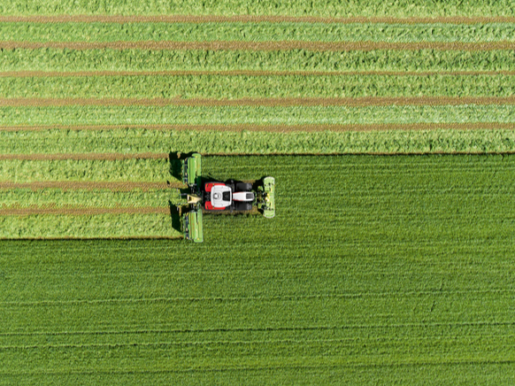 'Krone EasyCut B 950 Collect' pļaujmašīna.