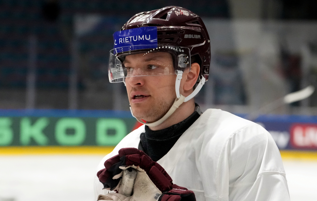 Latvijas hokeja izlases spēlētājs Toms Andersons.