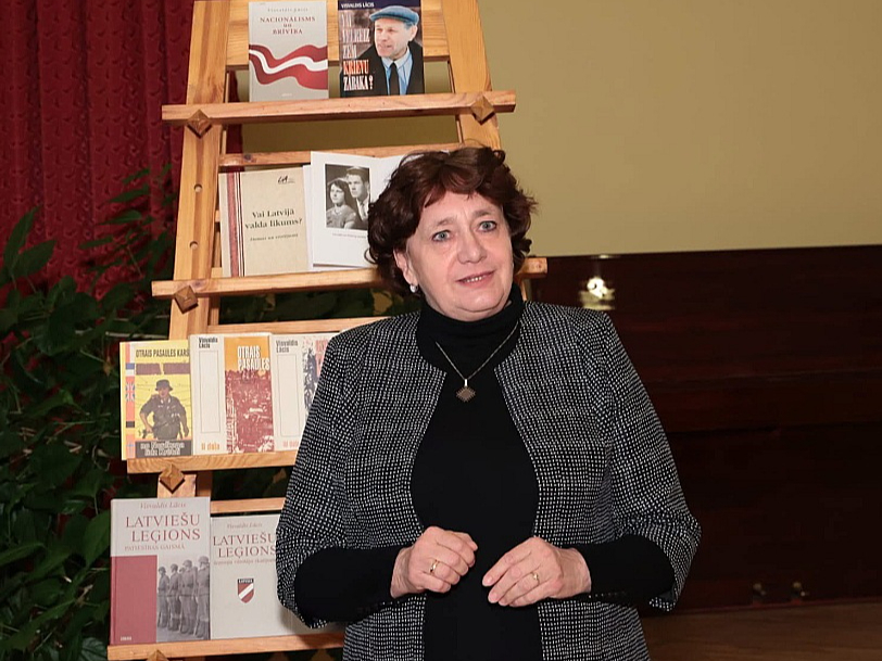 Misiņa bibliotēkas vadītāja Gunta Jaunmuktāne teic: "Protams, ir bezgala skumji, ka ar savu vairāk nekā 1,5 miljoni lielo grāmatu un periodikas krājumu un ļoti bagātīgo rokrakstu krājumu vairs nebūsim kā atsevišķa nodaļa."