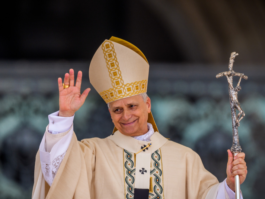 Amerikāņu garīdznieks Roberts Prevosts ir ievēlēts par 267. pāvestu katoļu
baznīcas vēsturē. Viņš ir pieņēmis vārdu Leons XIV. Prevosts ir pirmais ASV dzimušais pāvests, bet viņš ilgus gadus strādājis arī Dienvidamerikas valstī Peru.