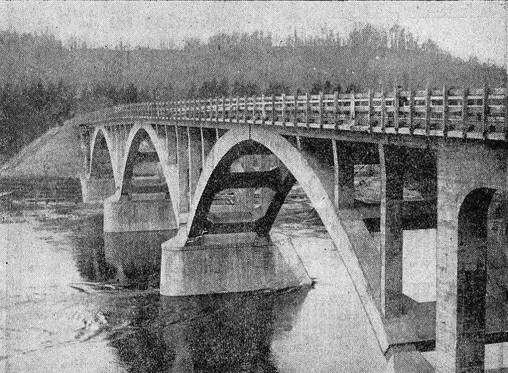 Siguldas tilts tapšanas procesā 1937. gada sākumā.