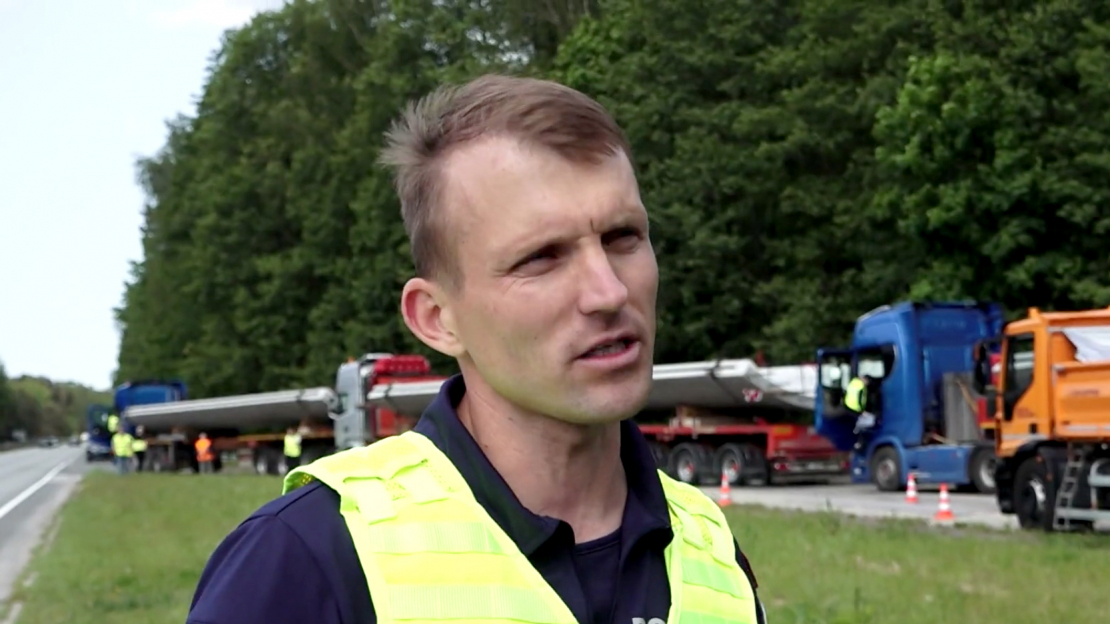 Valsts policijas Autopārvadājumu uzraudzības nodaļas vecākais inspektors Edgars Skuja.