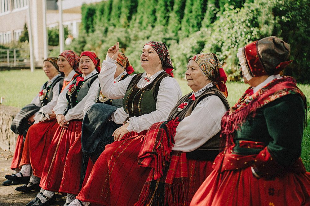 Ar moto "Kādu redzu runātāju, tādu laižu valodiņu" Otaņķu etnogrāfiskais ansamblis šodien piedalīsies "Valodas stāstos" no pirmā festivāla laika 1988. gadā.
