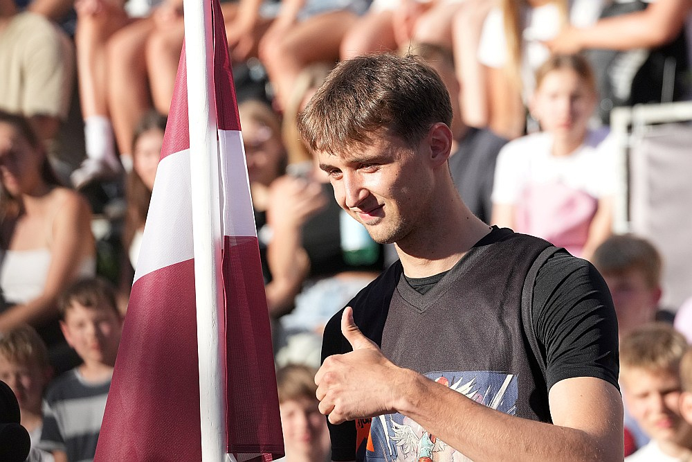 Eduards Avotiņš spēcīgā konkurencē kļuva par "Kings of Air" konkursa uzvarētāju.