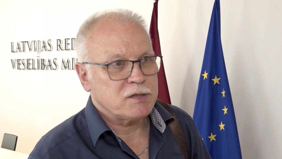 Valdis Keris, Latvijas Veselības un sociālās aprūpes darbinieku arodbiedrības priekšsēdētājs.