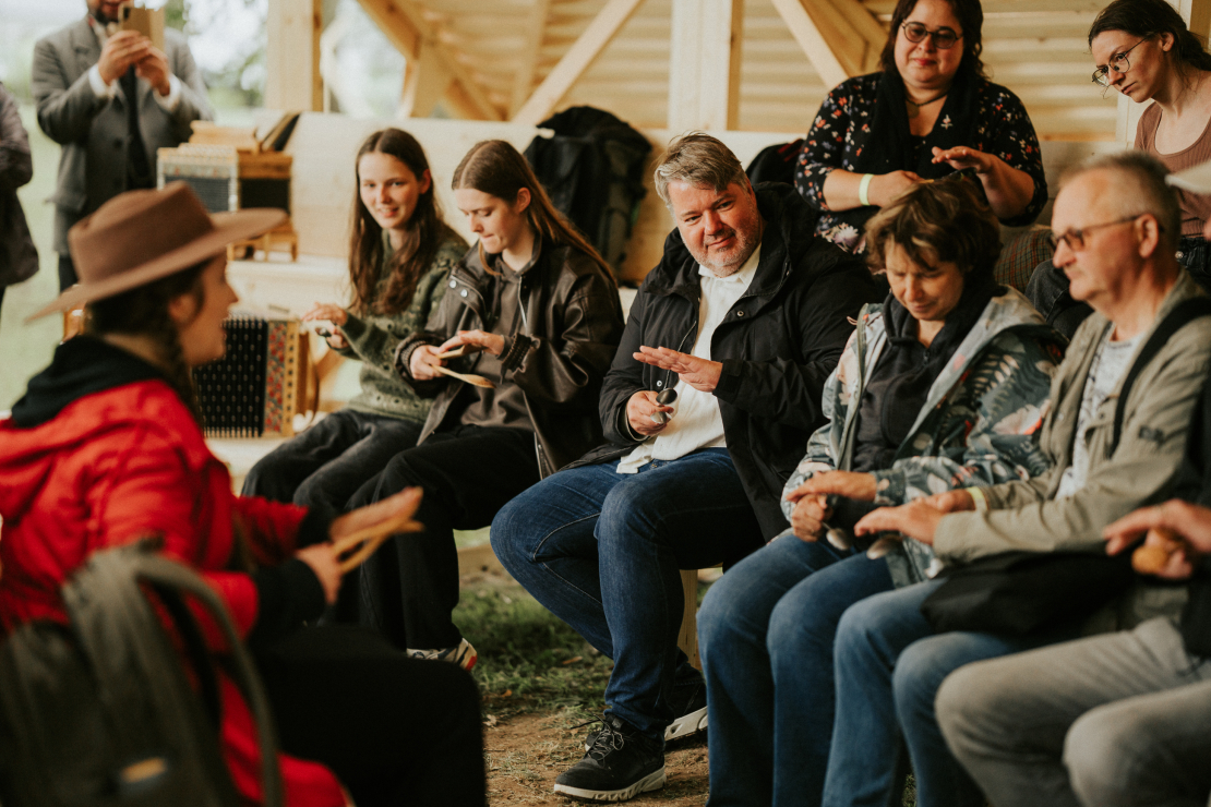 Aizvadīts Valmiermuižas etnomūzikas festivāls.