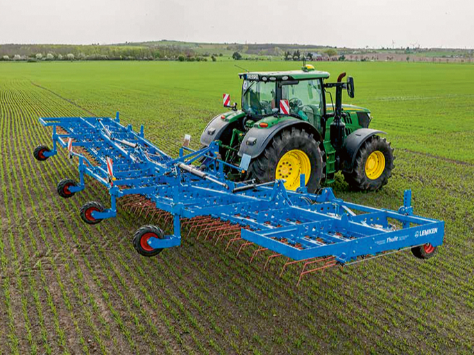 'Lemken Thulit' ecēšas.