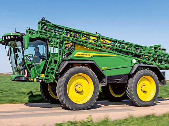 'John Deere G5Plus CommandCenter'.