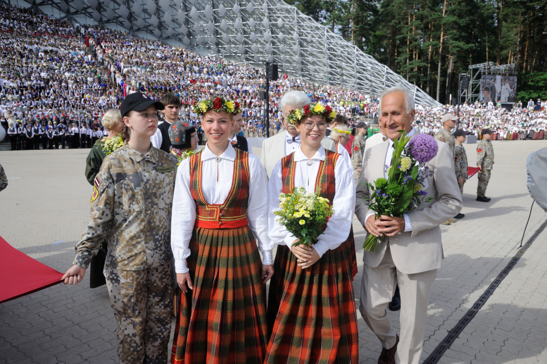 Svētku noslēguma koncerts "Te-aust".