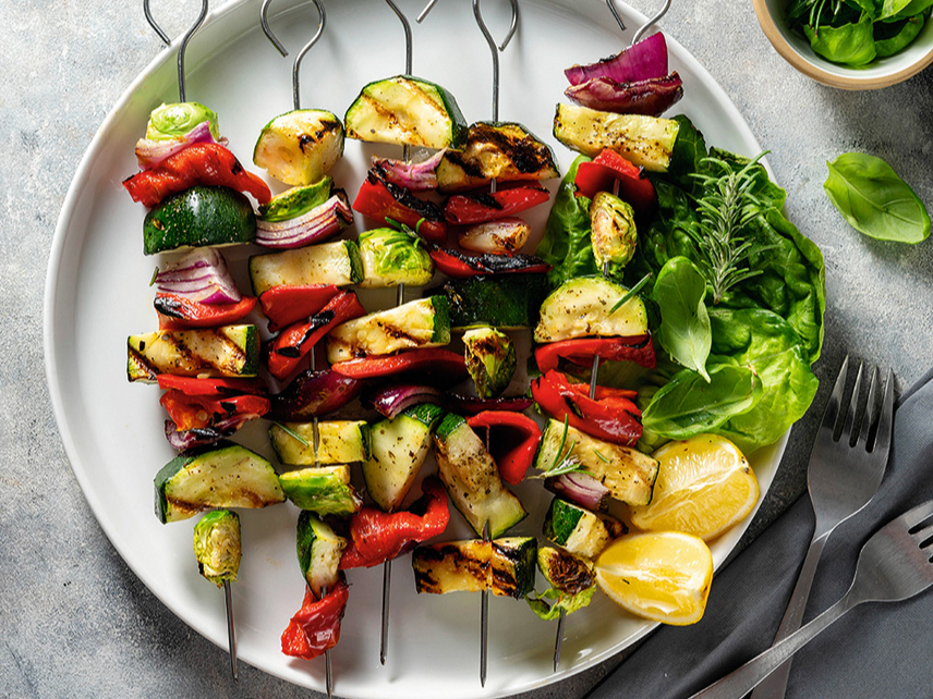 Grilēti dārzeņi ar pesto.