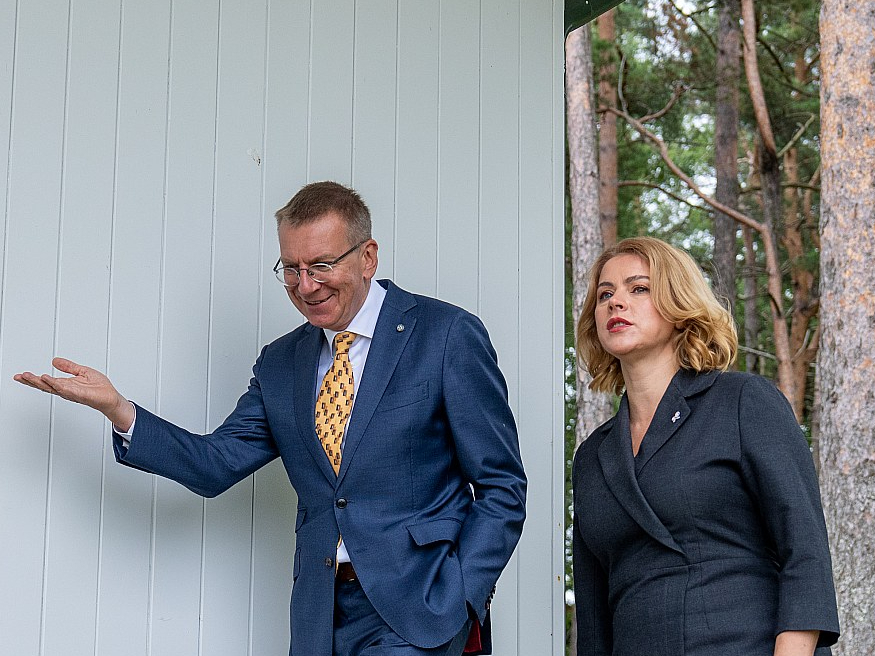Valsts prezidents Edgars Rinkēvičs un Ministru prezidente Evika Siliņa.