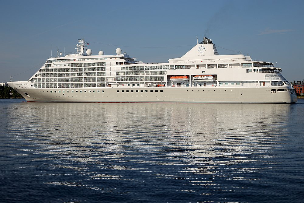 Kruīza kuģis "Silver Shadow" Rīgā.