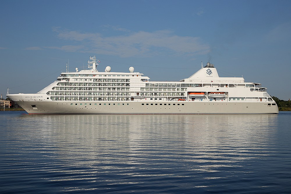 Kruīza kuģis "Silver Shadow" Rīgā.