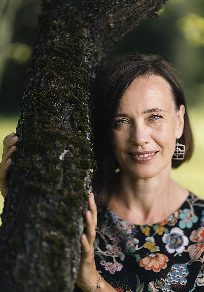Gundega Šmite: "Komponējot jutu Baltvilka klātbūtni, lai gan personīgi viņu nepazinu. Lasot daudzus viņa dzejoļus un klausoties, kā viņš tos skandē, sajutu viņa dzirkstošo, humorpilno un gaišo garu."