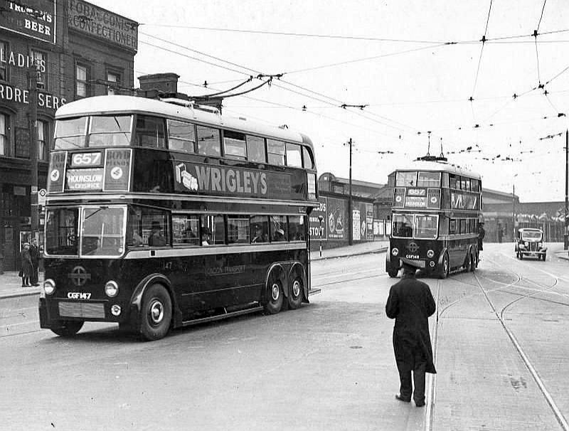 Londonas trolejbusi 20. gs. 30. gados. Tādus vēlējās arī Rīga.