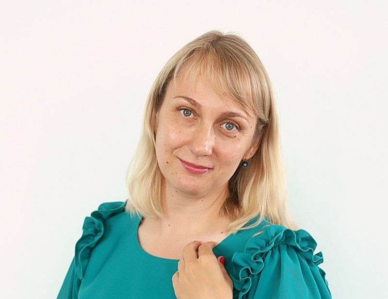 Sanita Strautniece: "Esmu diezgan sistemātisks cilvēks, man patīk, ka ir zināma kārtība, viena lieta seko otrai, arī pa manuskriptiem nemētājos."