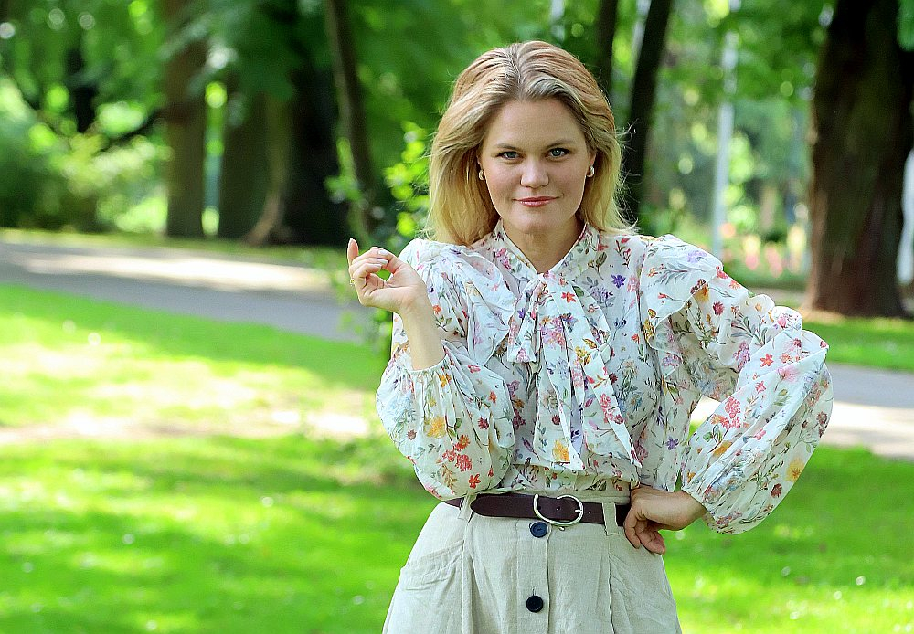 Annija Putniņa: "Esmu uzstājusies mūziklu žanrā Latvijā daudzviet, bet Brodvejas hitu koncerts tieši Jūrmalā būs kaut kas īpašs. Ceru, ka arī mana ģimene izbaudīs šo vakaru."