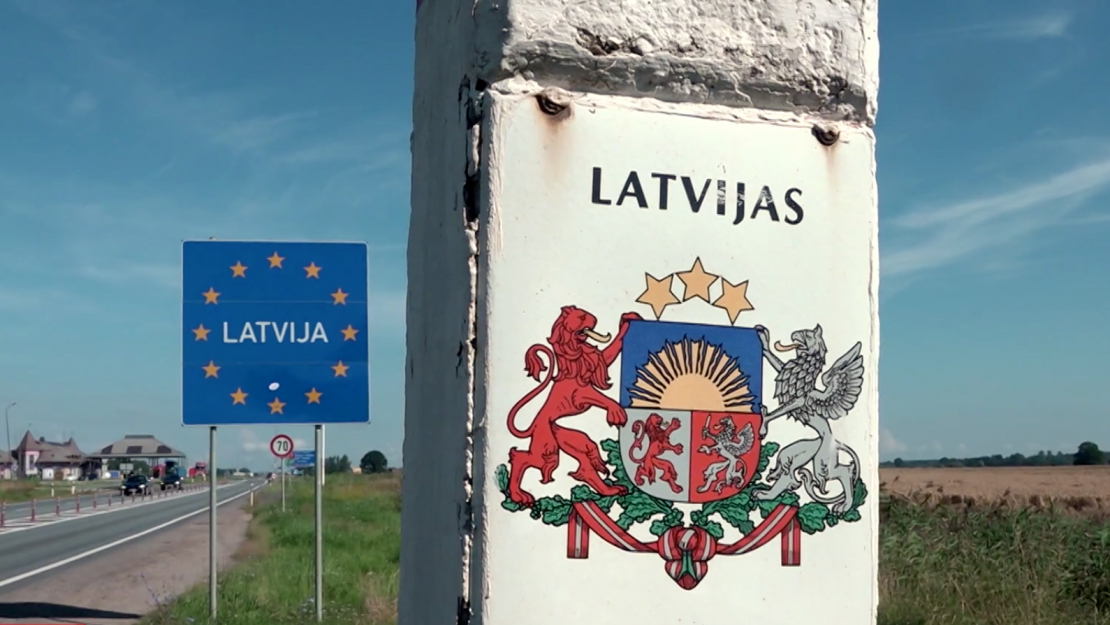 Latvija ir valsts, caur kuru nelegālie imigranti iekļūst Eiropas Savienībā, pēc tam cenšoties izmantot Šengenas zonas priekšrocības un iekšējo robežu neesamību Eiropā, lai dotos uz turīgajām Rietumeiropas valstīm.