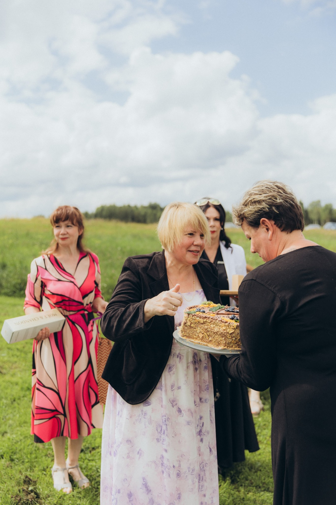 Lindas Mūrnieces grāmatas "No Romas līdz Vecpiebalgai" atvēršanas svinības Vecpiebalgā.